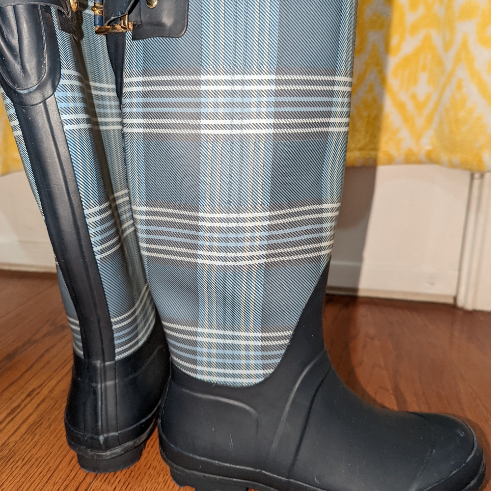 Tommy Hilfiger Blue Plaid Rain Boots - size 6